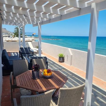 Astra Sea View Apartment, Sea Front Kokkini Hani Exteriér fotografie